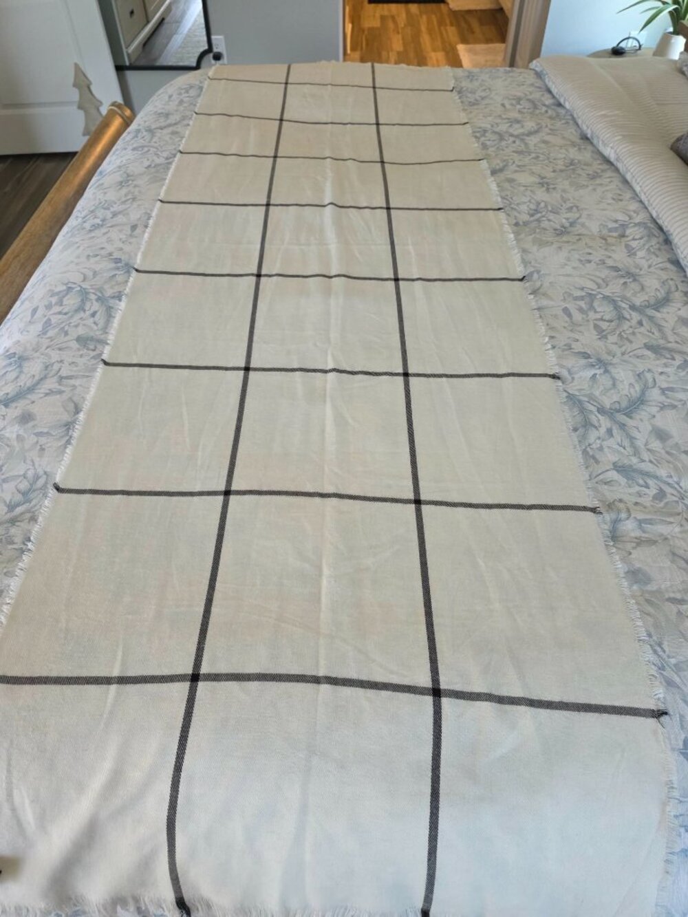 Express White & Black Windowpane Scarf - Picture 7 of 13